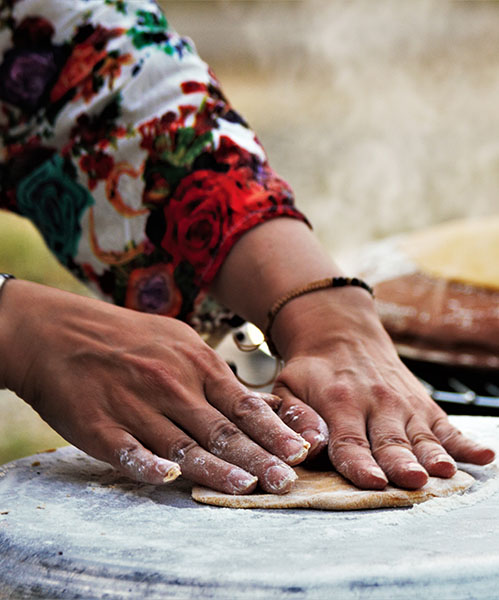 تجربه پخت شیرینی محلی گیلانی، جشنواره گیلان کافه مزرعه